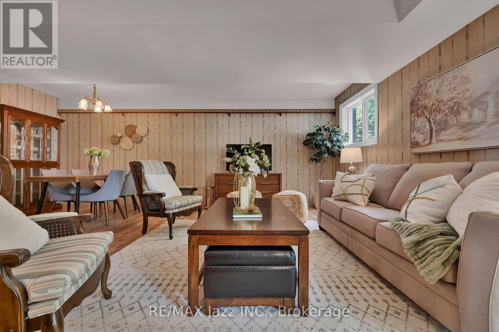 82 MCMANN CRESCENT - 26