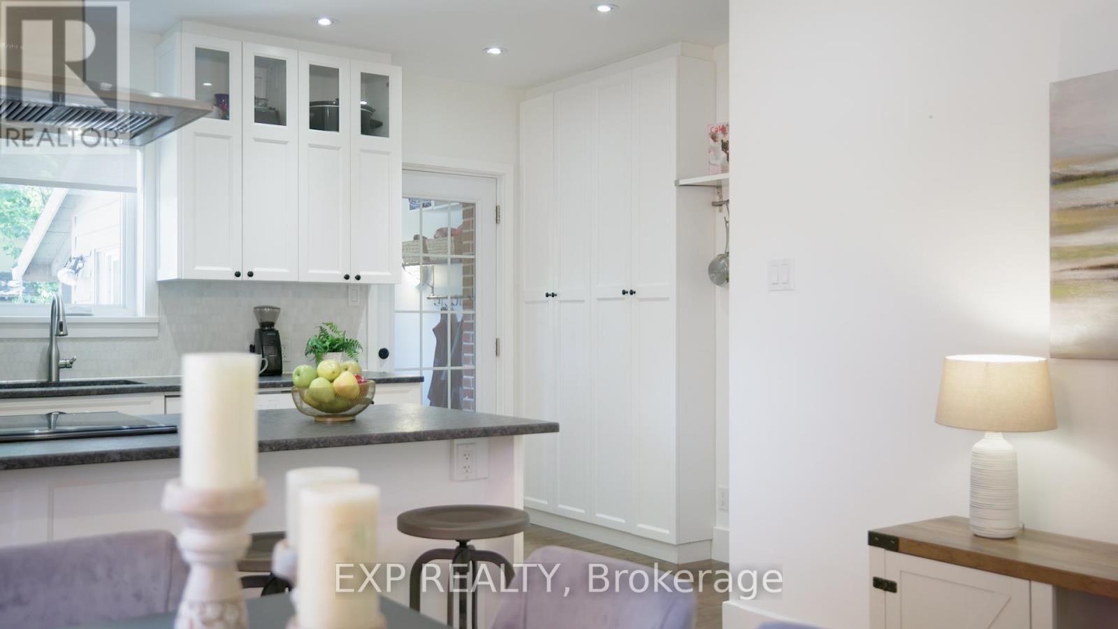 122 BYRON AVENUE - 20