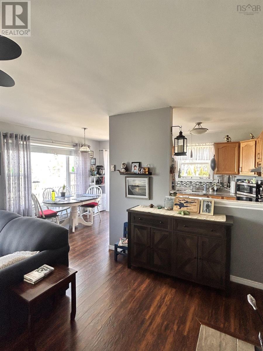 8212 Kempt Head Road - 13