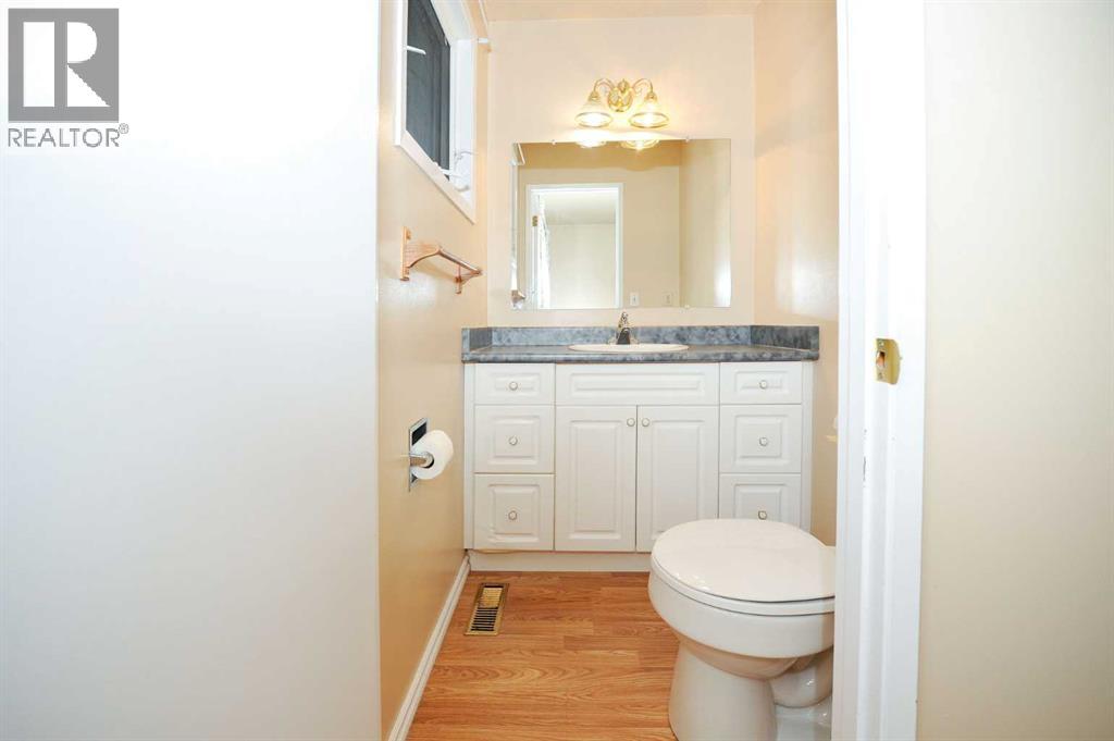 3911 57 Street — photo 21