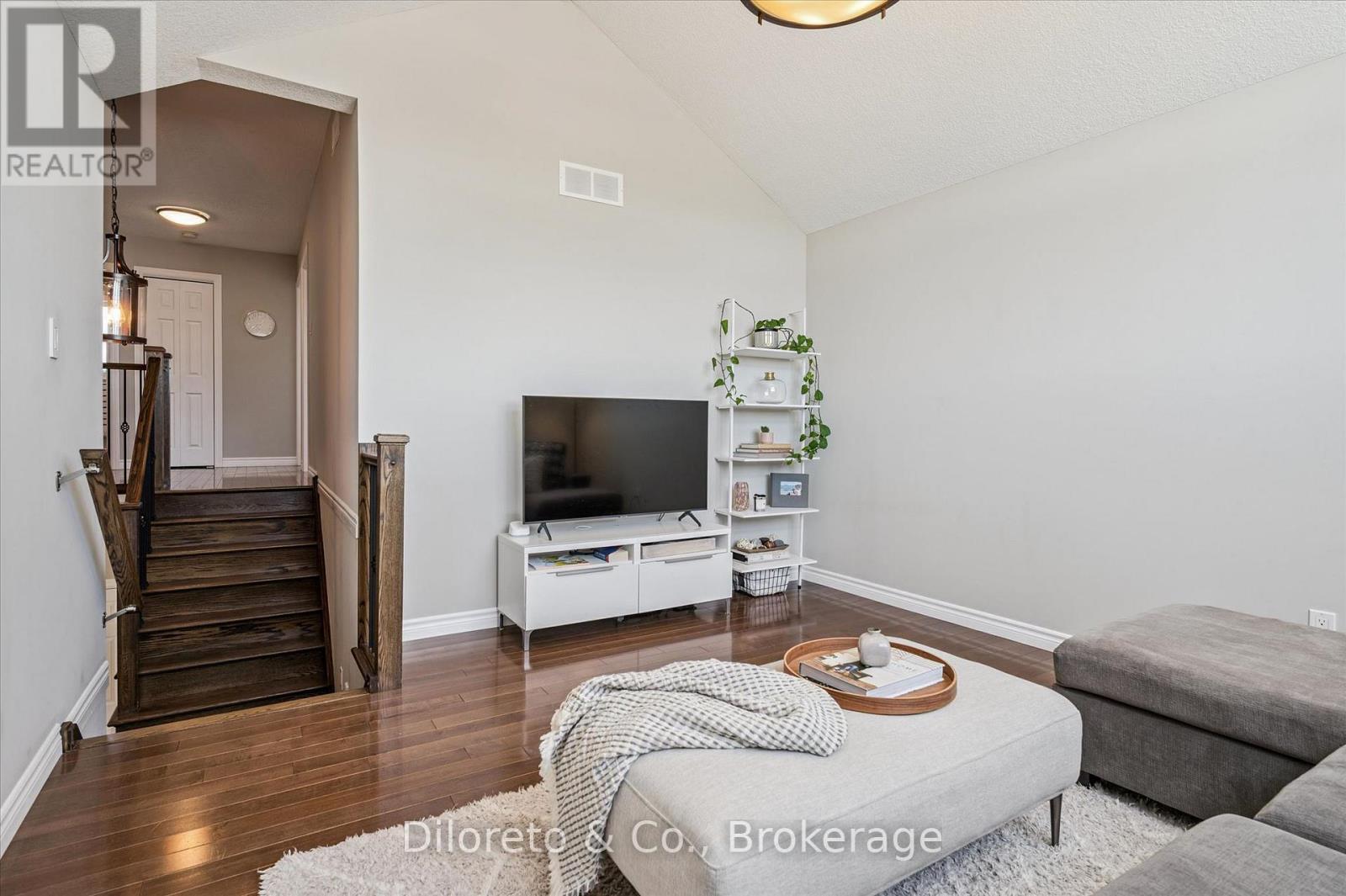 164 SPENCER DRIVE - 25