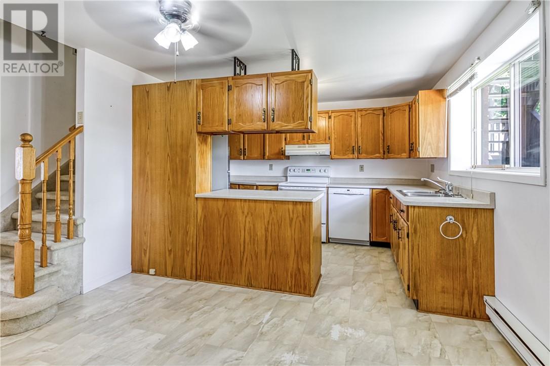 488 Clinton Avenue - 6