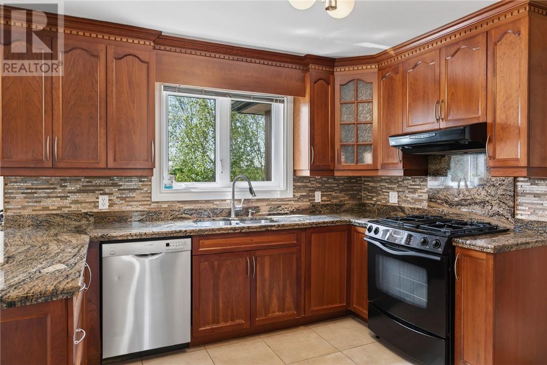 402 Maki Avenue - 10