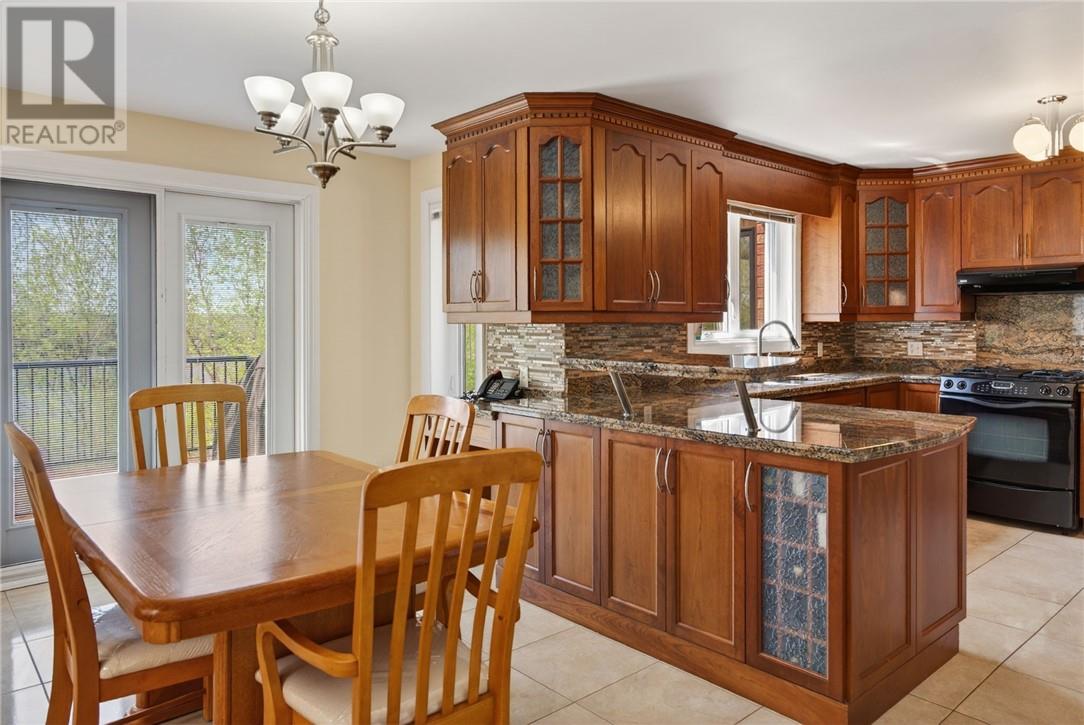 402 Maki Avenue - 14