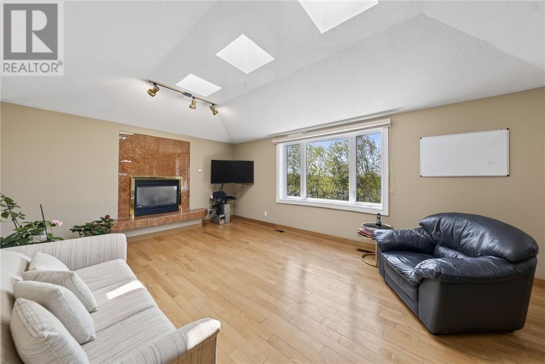 402 Maki Avenue - 27