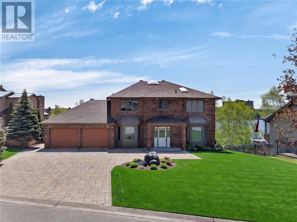 402 Maki Avenue - 3