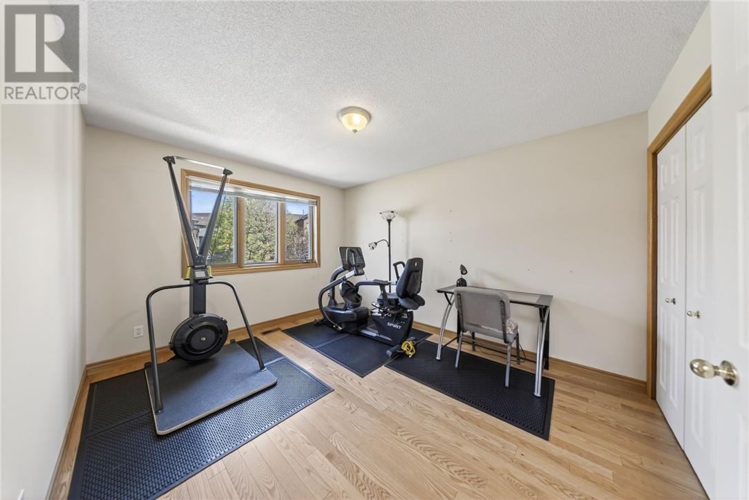 402 Maki Avenue - 35
