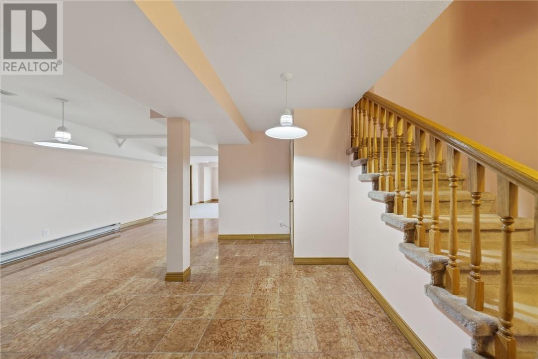 402 Maki Avenue - 38