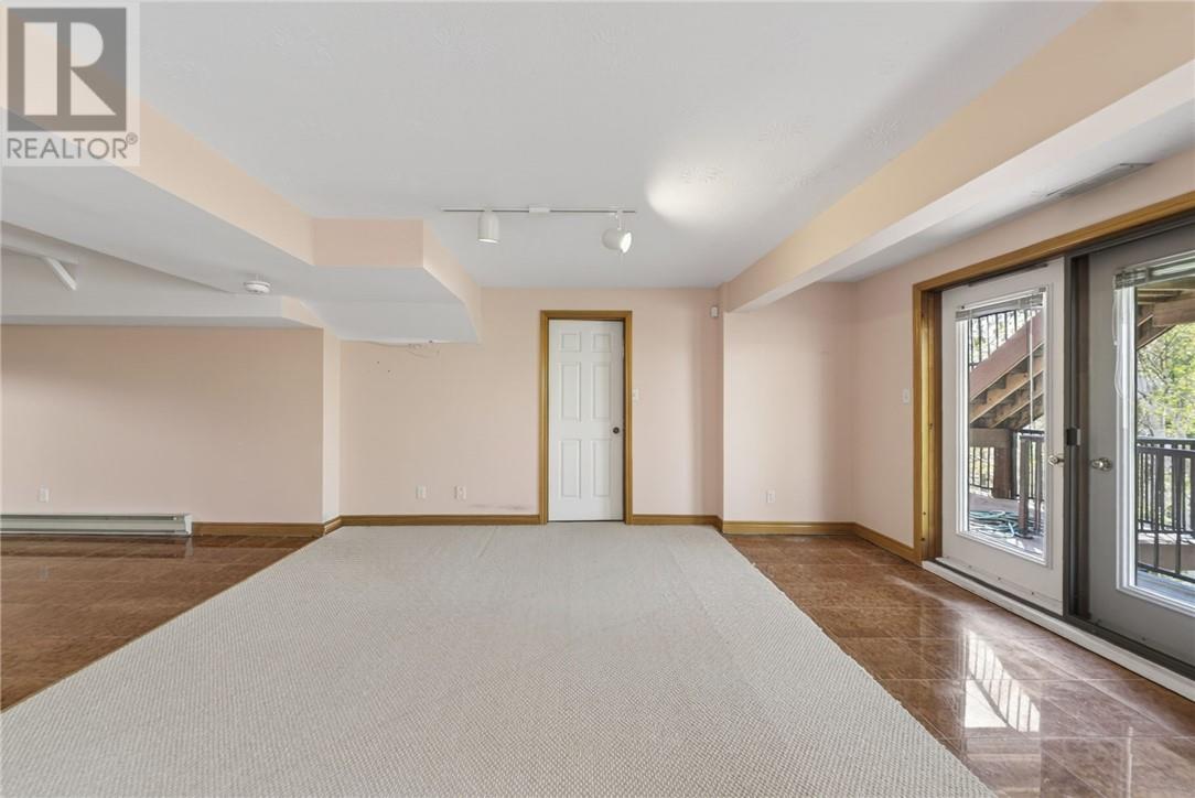 402 Maki Avenue - 45