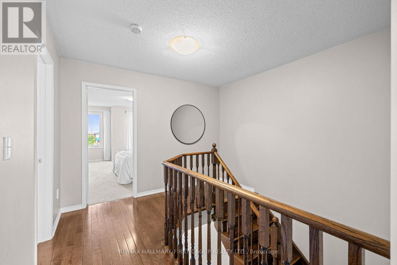 17 EDISON WAY - 35