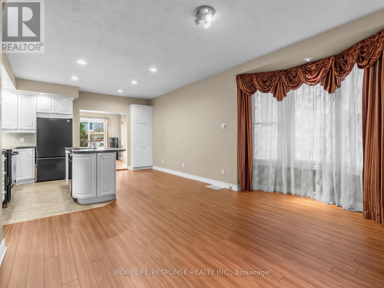 127 LEE AVENUE - 10