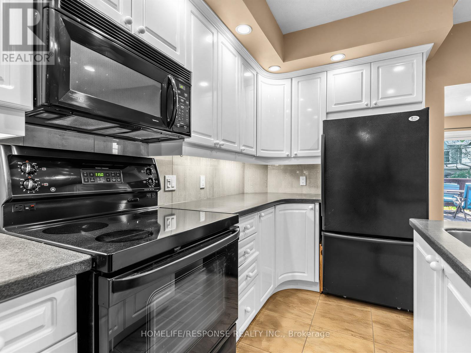127 LEE AVENUE - 12