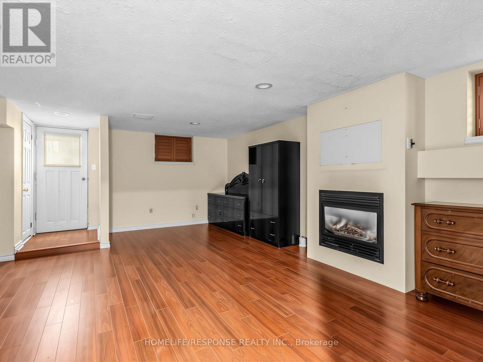 127 LEE AVENUE - 17