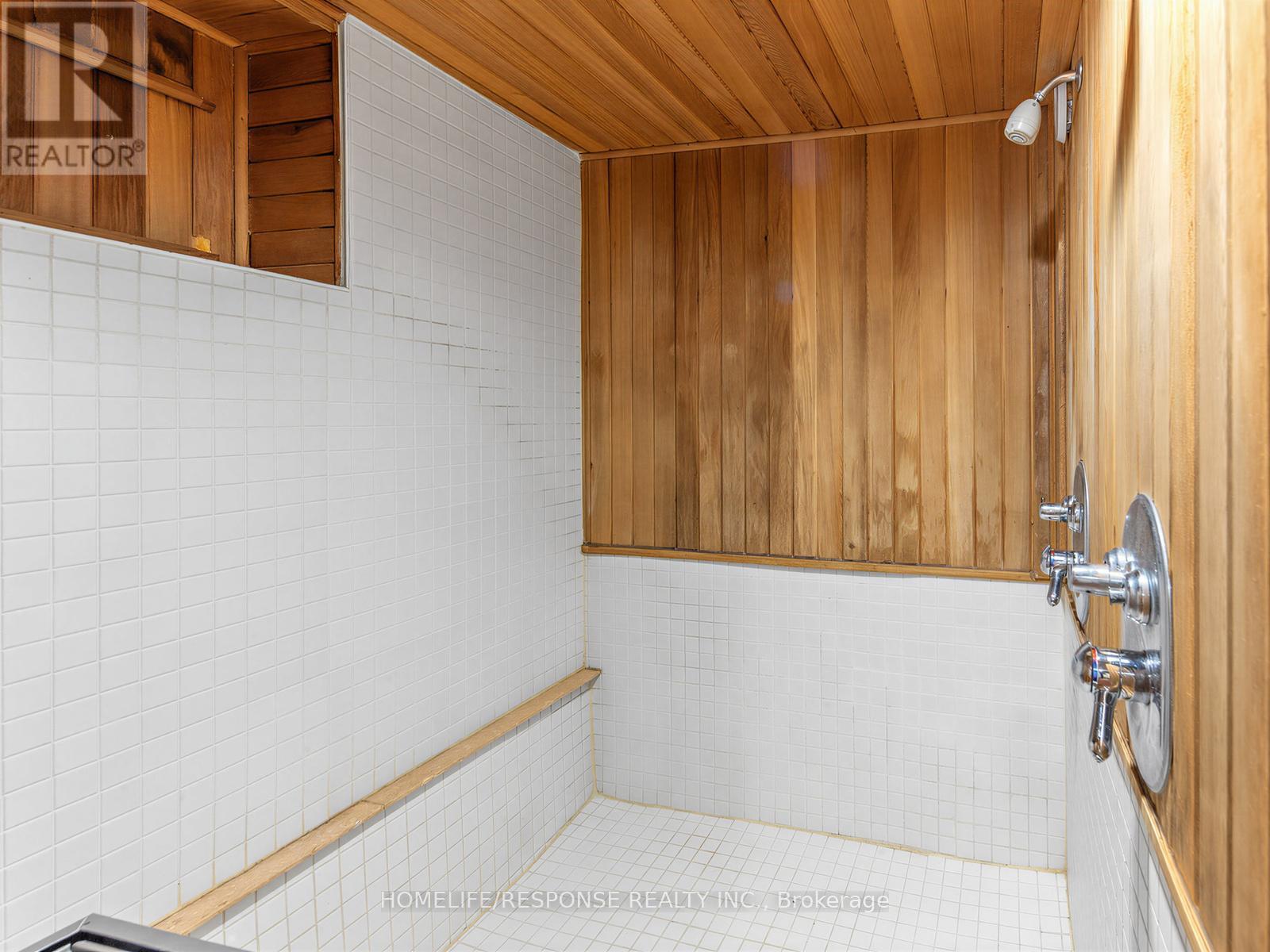 127 LEE AVENUE - 21