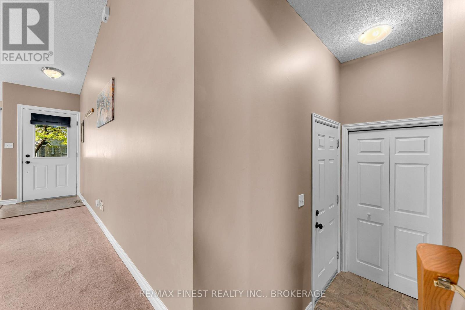 570 FREEMAN CRESCENT - 25