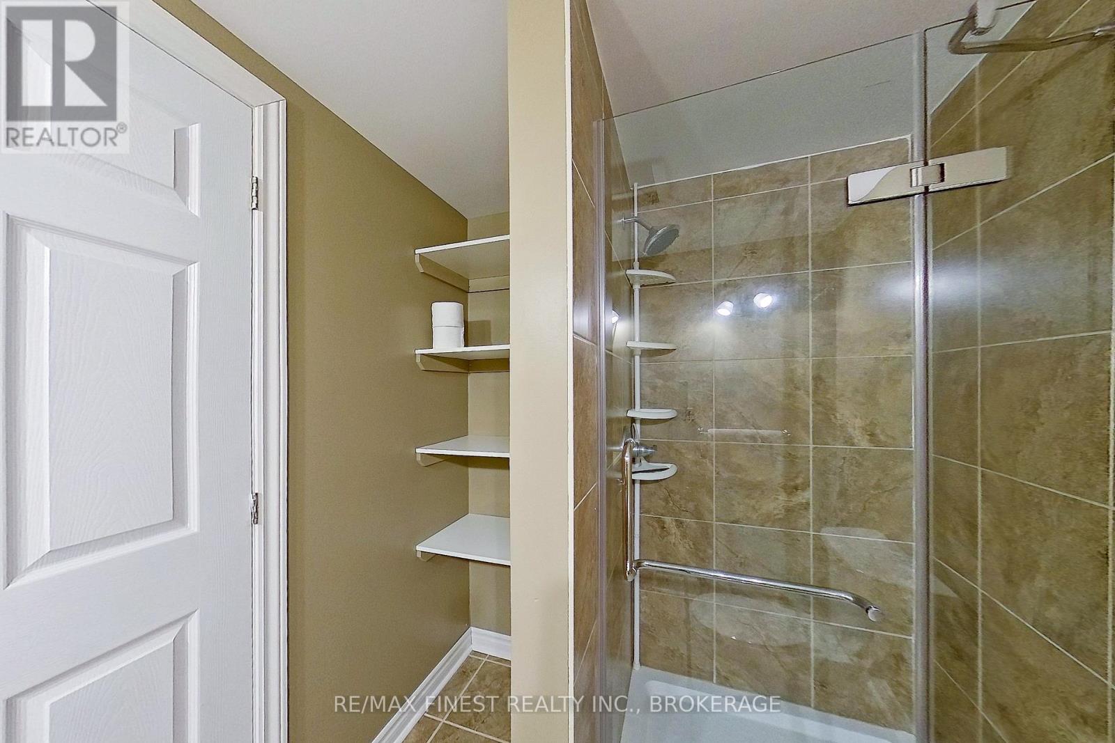 570 FREEMAN CRESCENT - 30