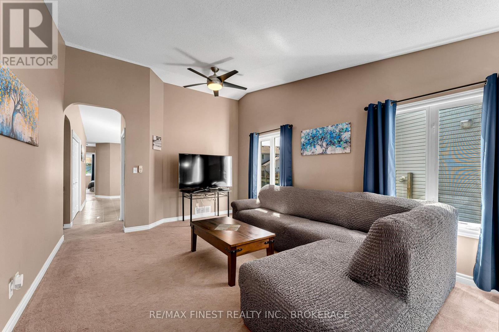 570 FREEMAN CRESCENT - 5