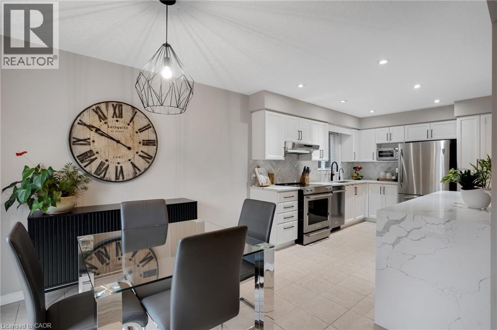 99 UDVARI Crescent - 17