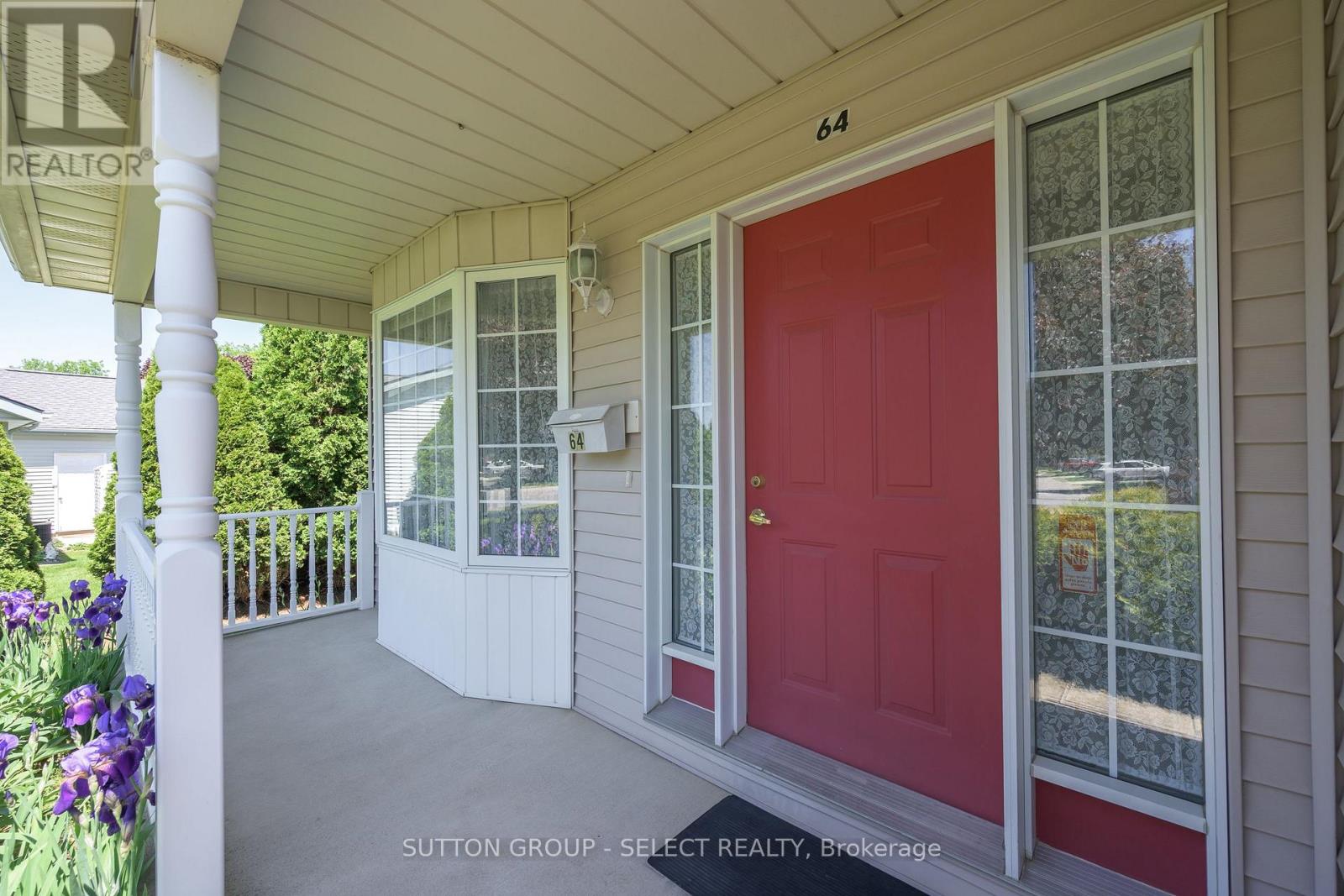 2-bedroom home for sale at 64 WILSON AVENUE, Tillsonburg ON · photo 3 of 31