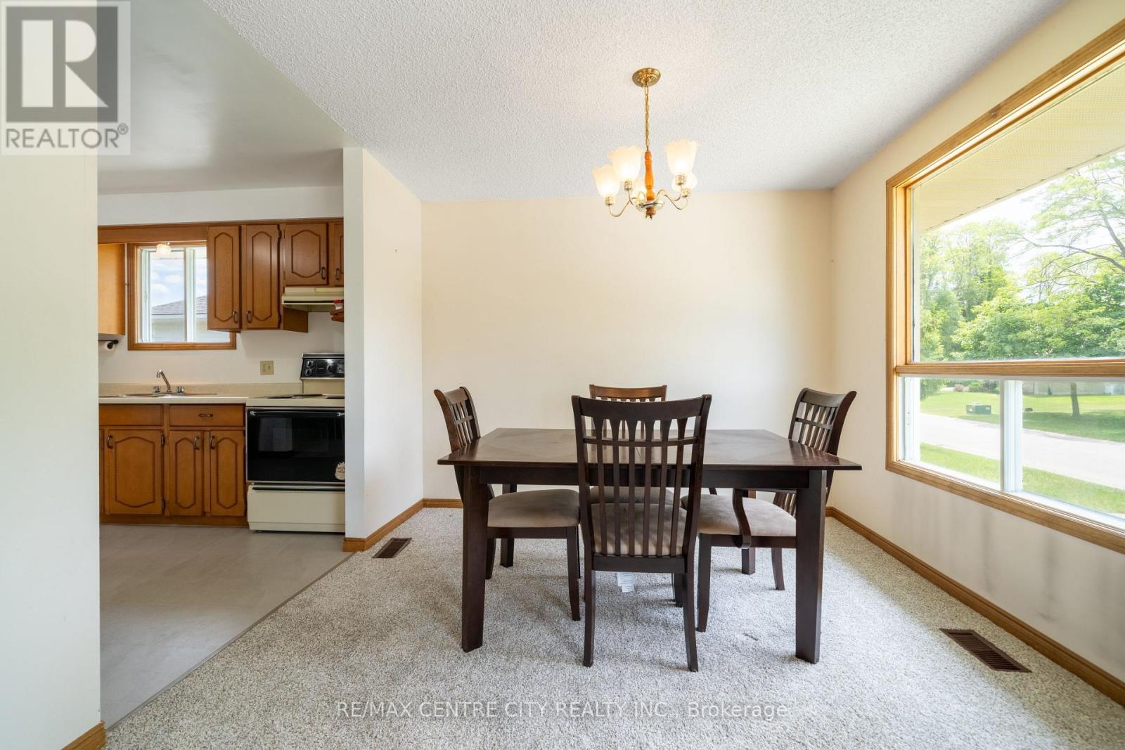 25 PEARSON AVENUE - 20