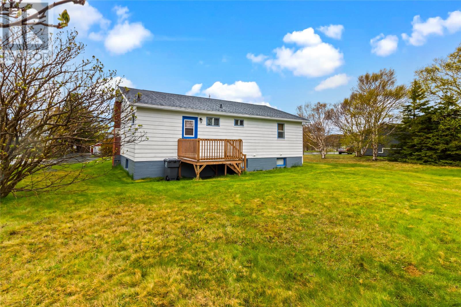2 Bayview Heights