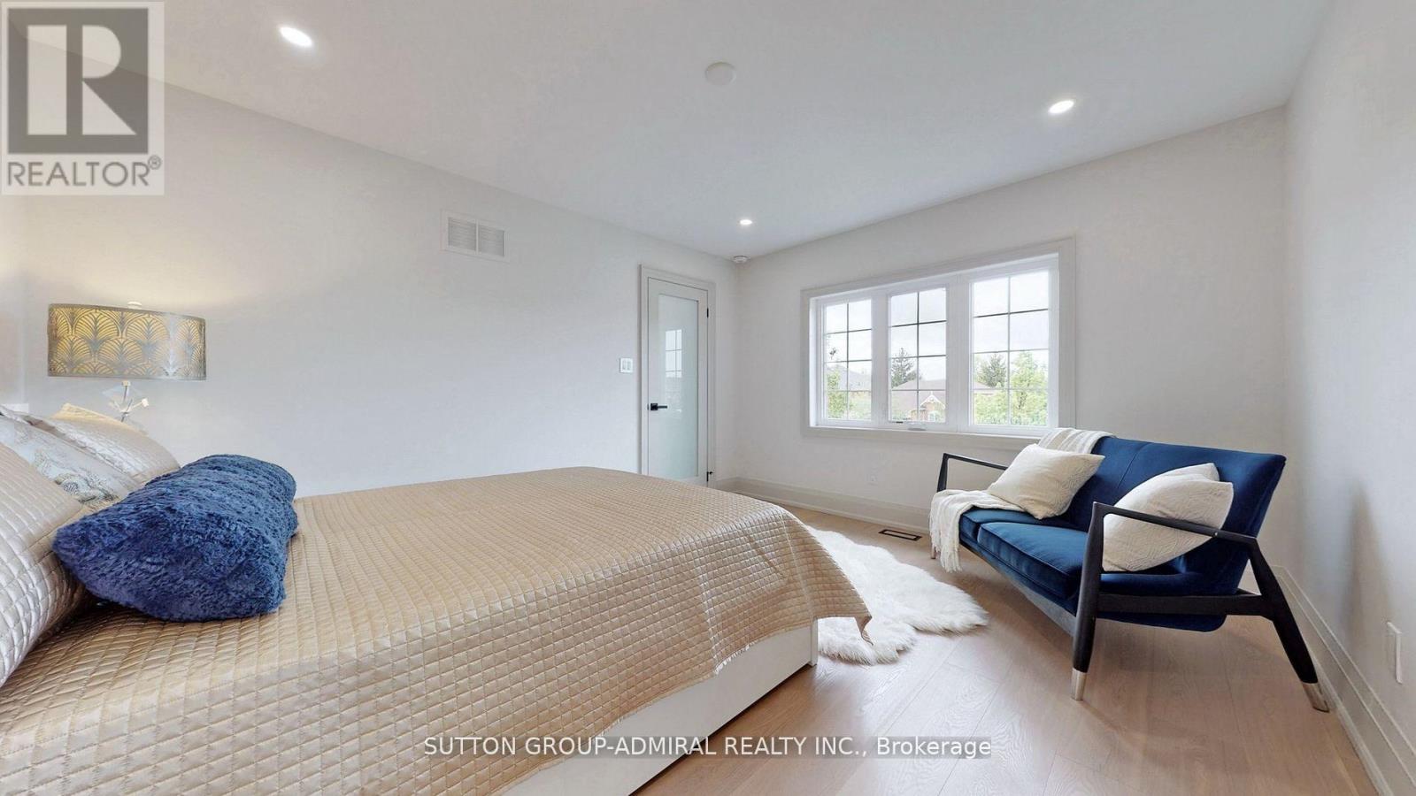 470 DOUBLETREE LANE - 24