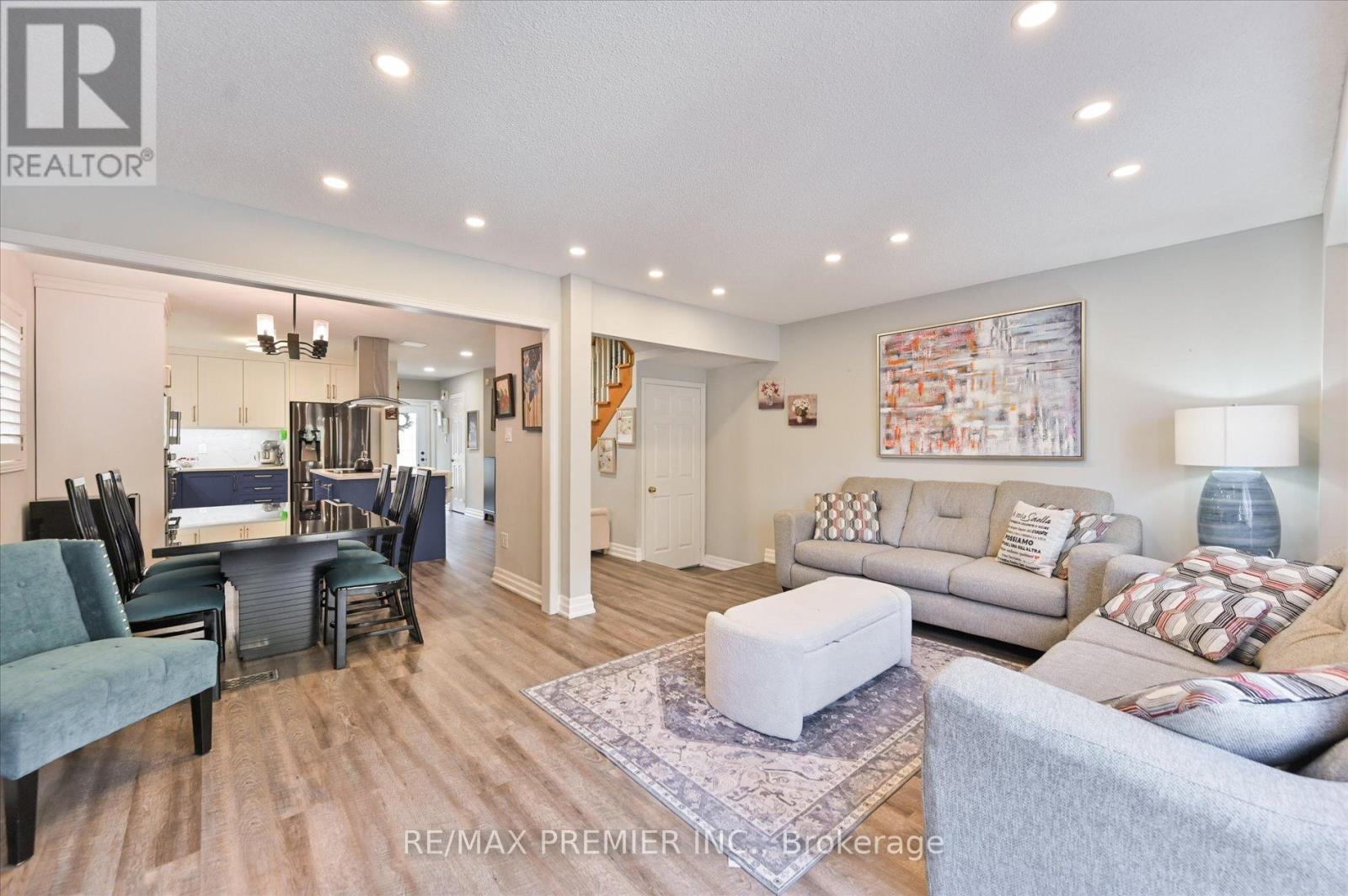 60 TUMBLEWEED COURT - 14