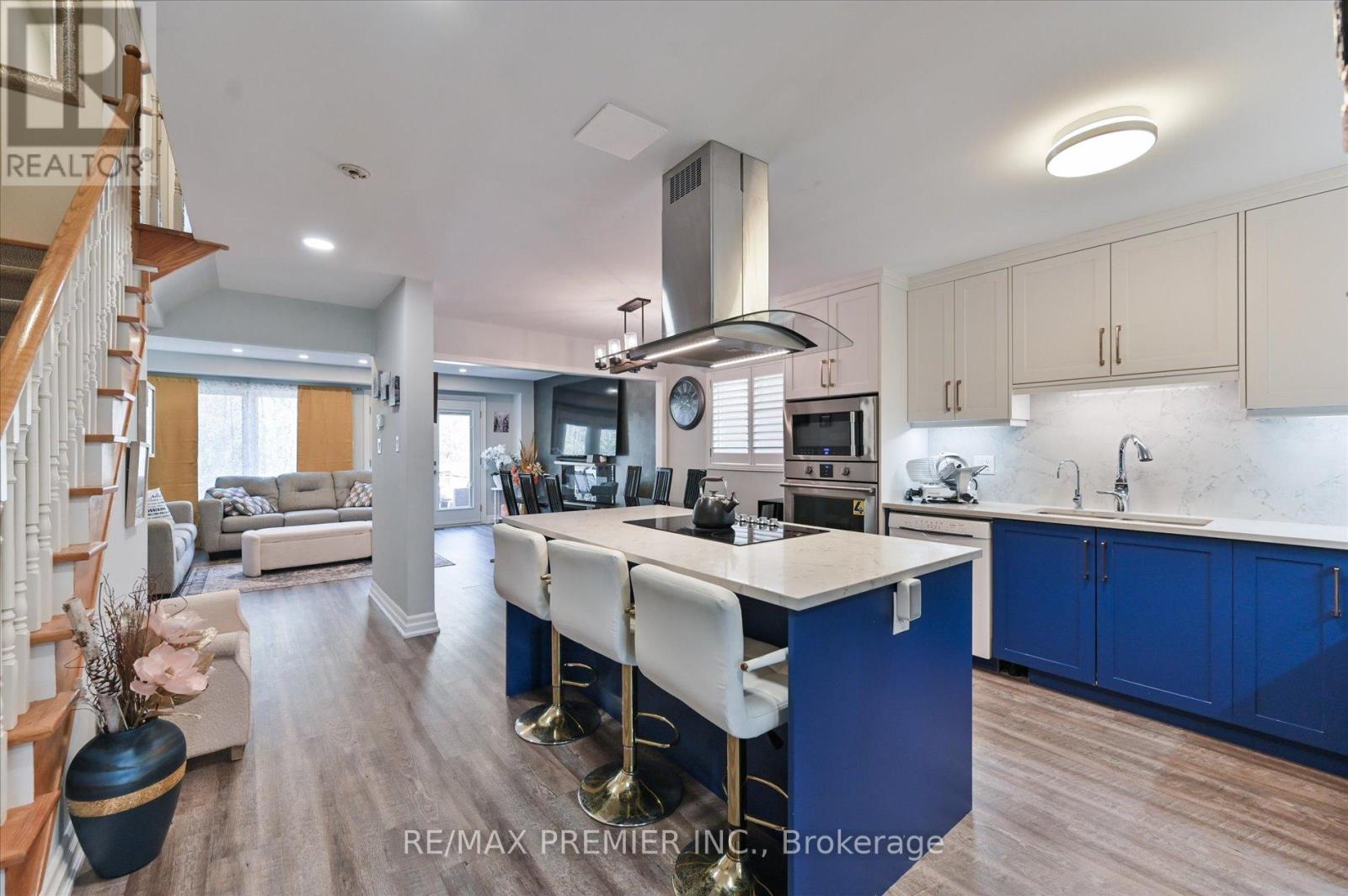 60 TUMBLEWEED COURT - 7