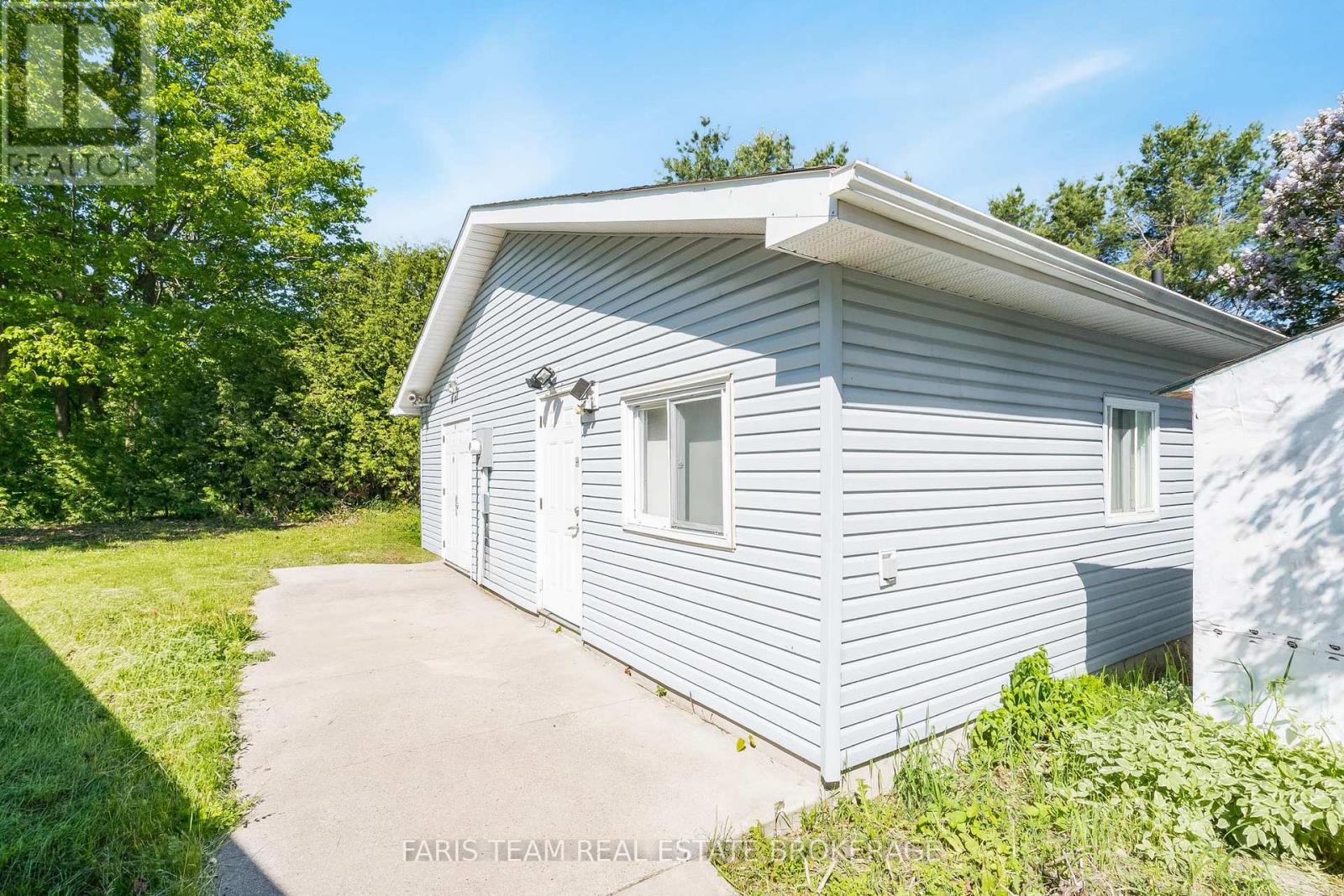 1008 RAINBOW VALLEY ROAD W - 15
