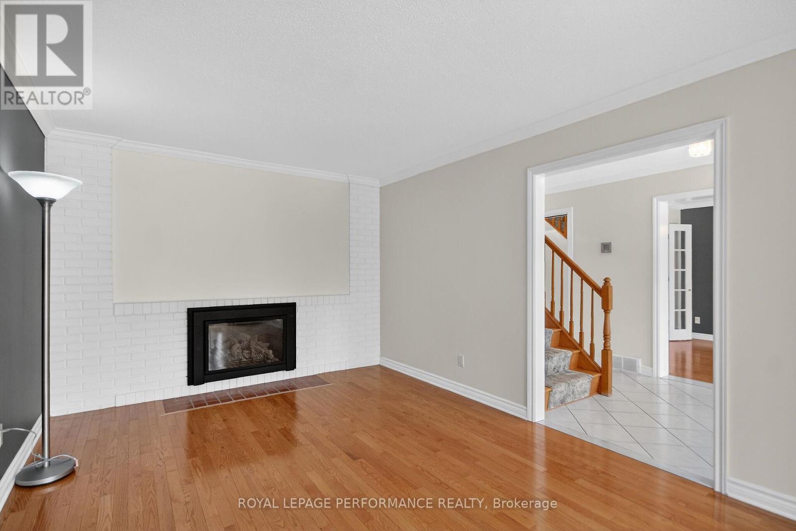 15 HALLOWELL COURT - 11