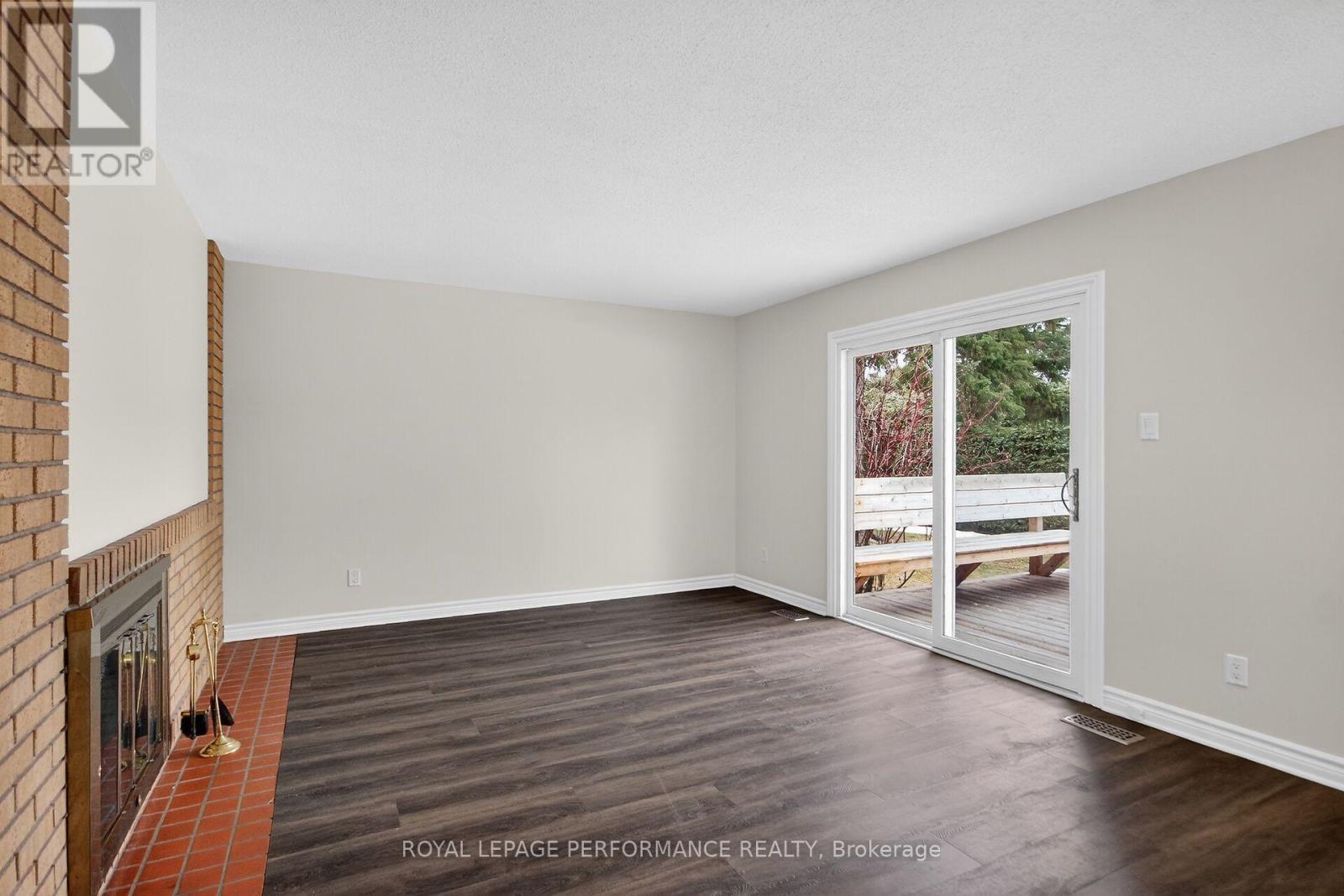 15 HALLOWELL COURT - 12