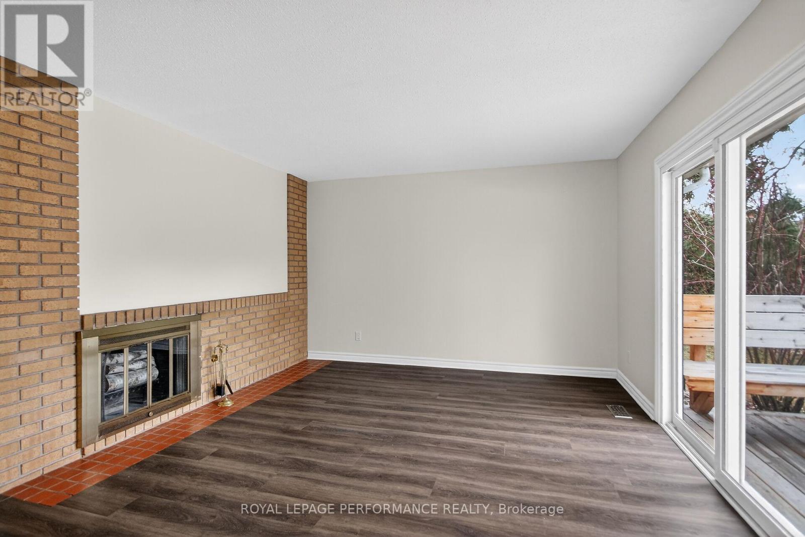 15 HALLOWELL COURT - 14