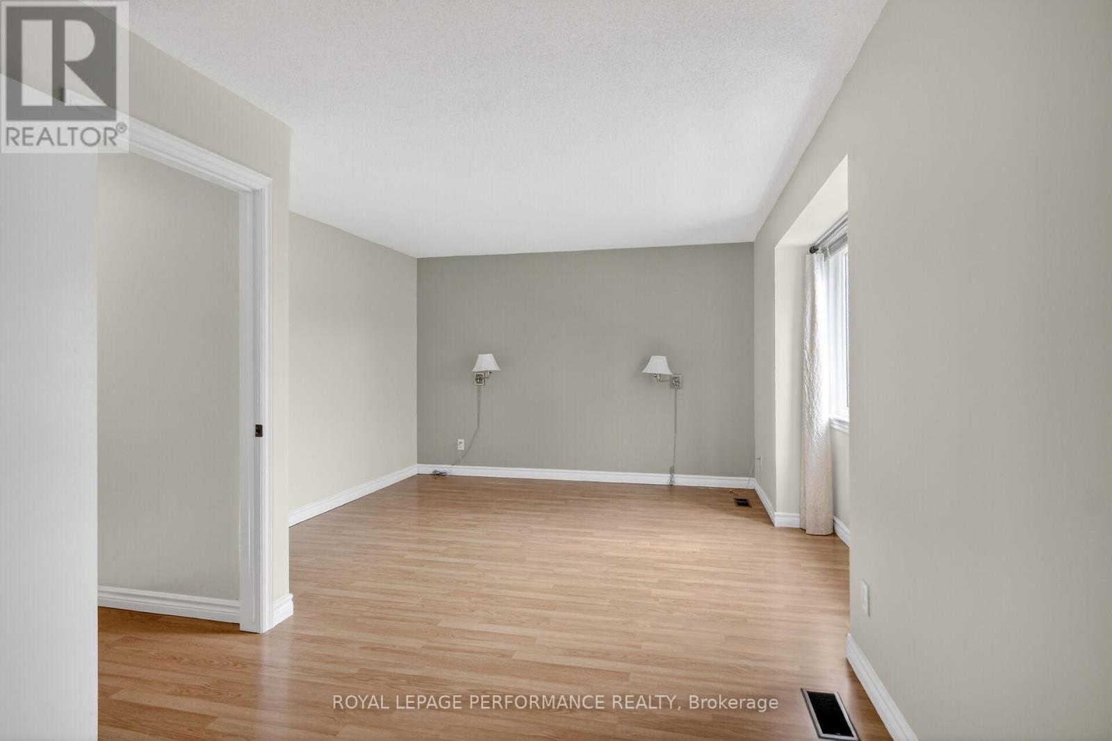 15 HALLOWELL COURT - 23