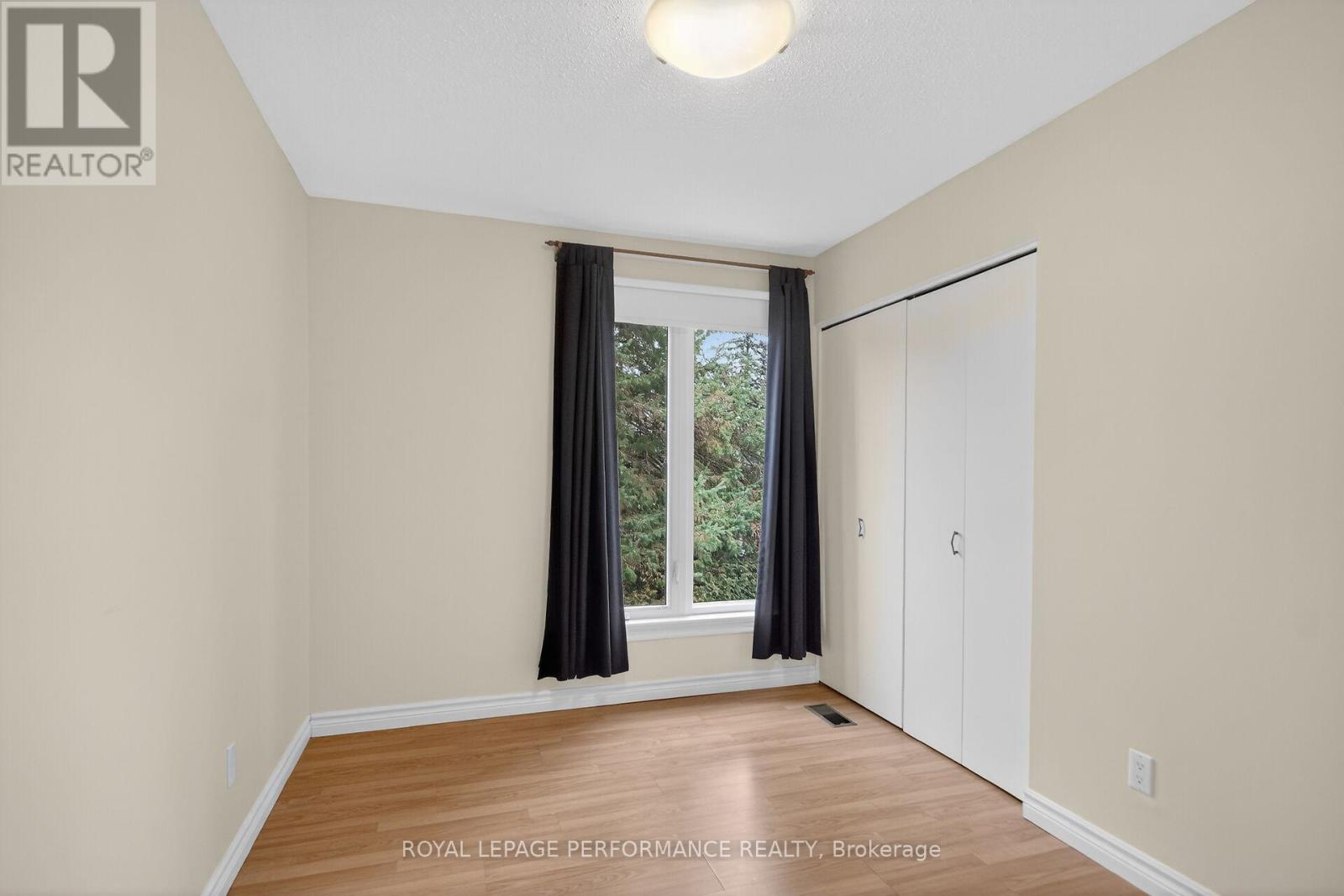 15 HALLOWELL COURT - 30