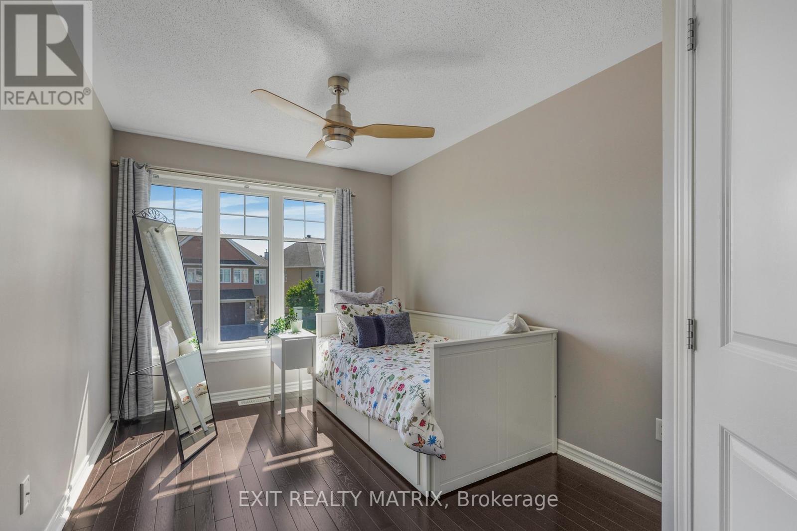 401 GERRY LALONDE DRIVE - 17