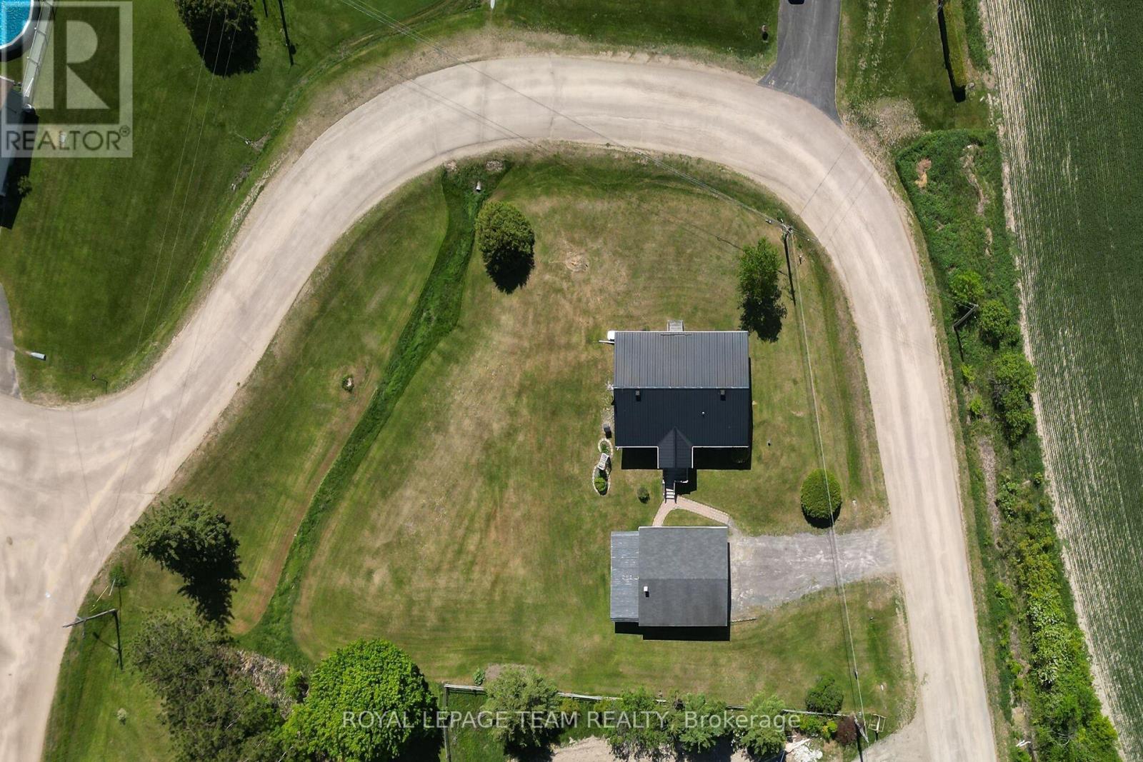 929 MUNRO DRIVE