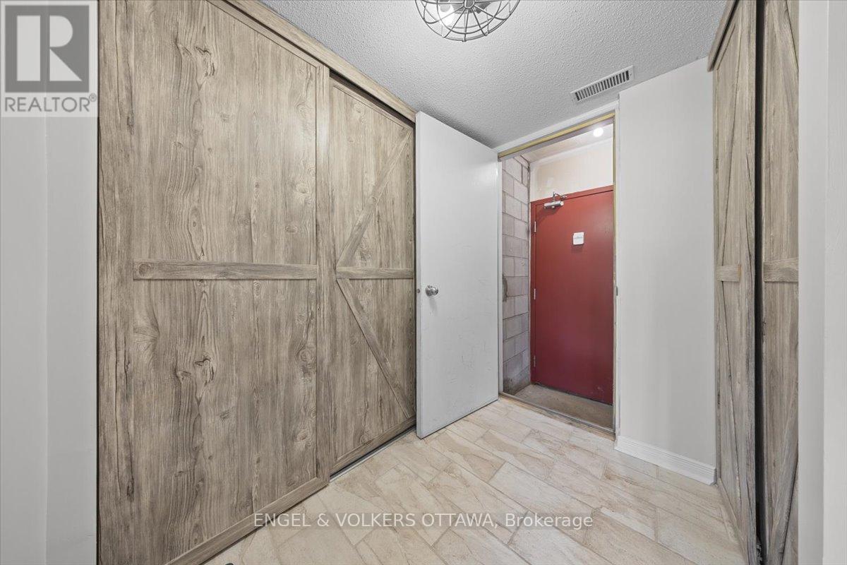 241 MONTEREY DRIVE - 31