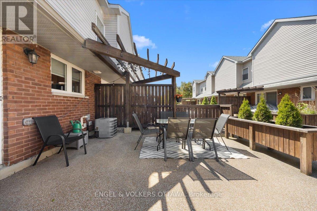 241 MONTEREY DRIVE - 34