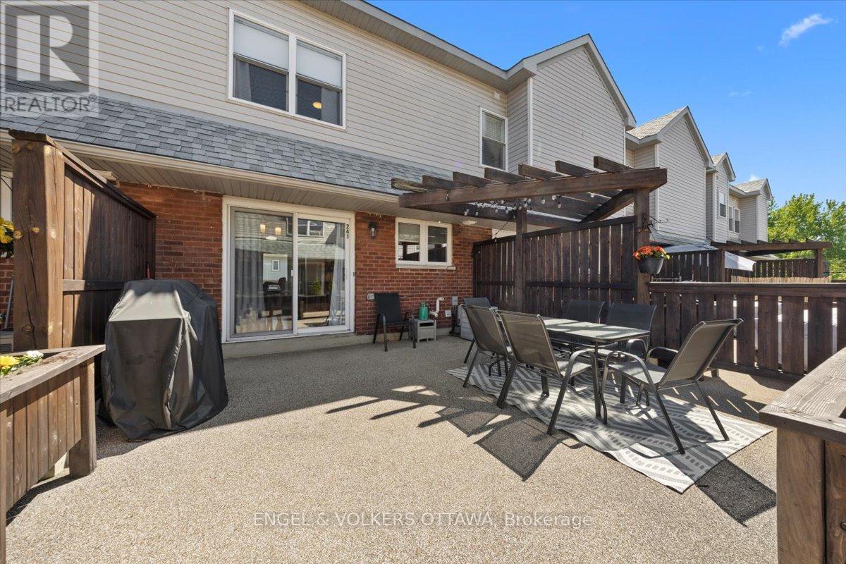241 MONTEREY DRIVE - 35