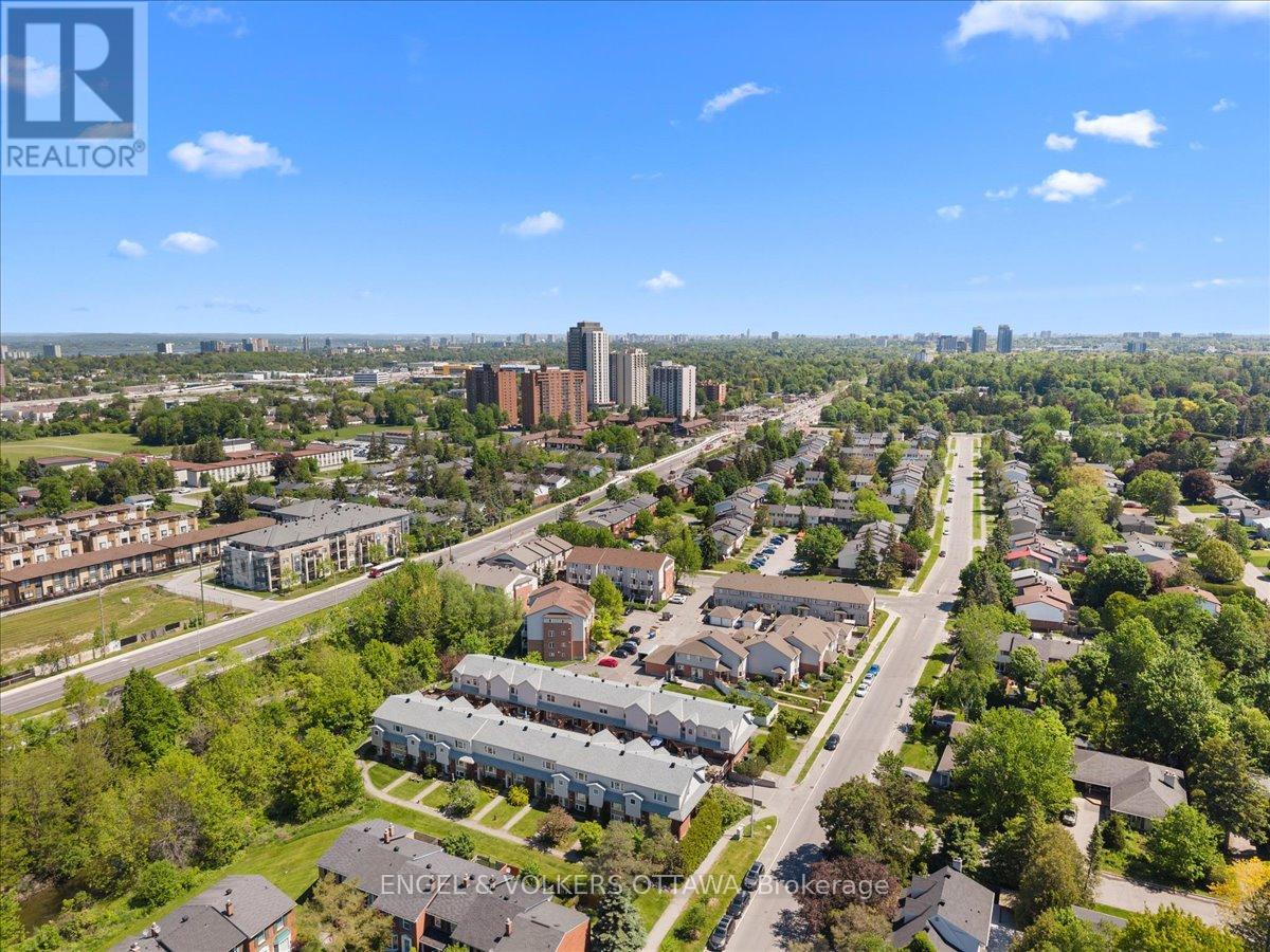 241 MONTEREY DRIVE - 41