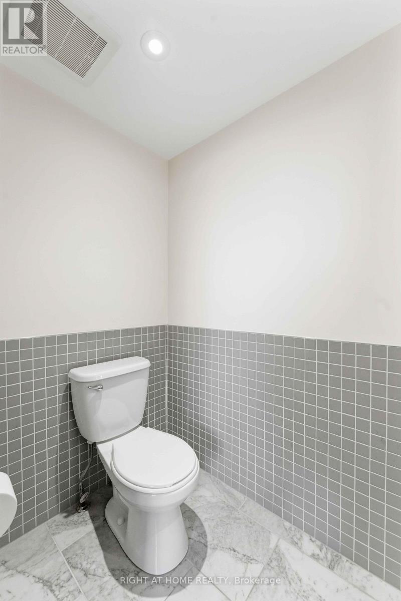 #311 665 BATHGATE DRIVE - 19