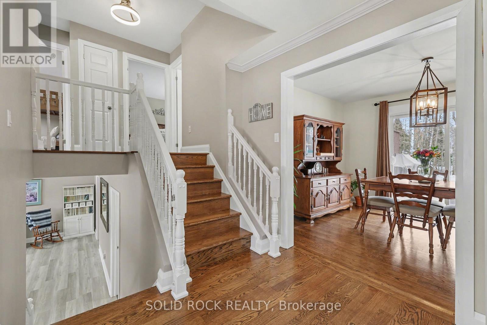 113 GOODWOOD CRESCENT - Image 2