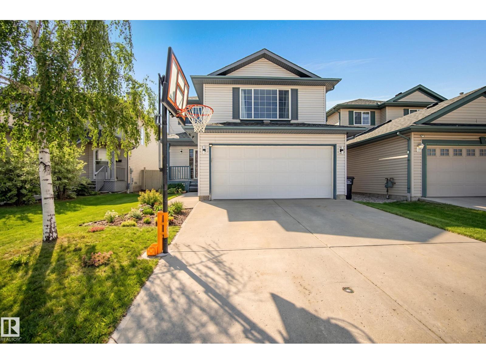 8915 7 AV SW