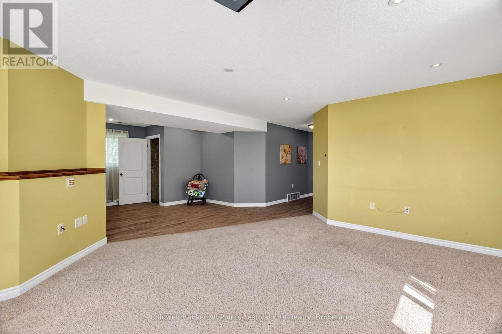 438 ROSS STREET - 34