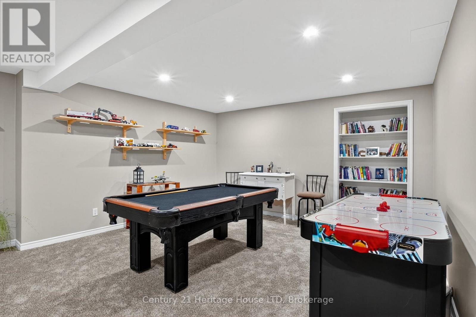 3742 BLACK CREEK ROAD - 31
