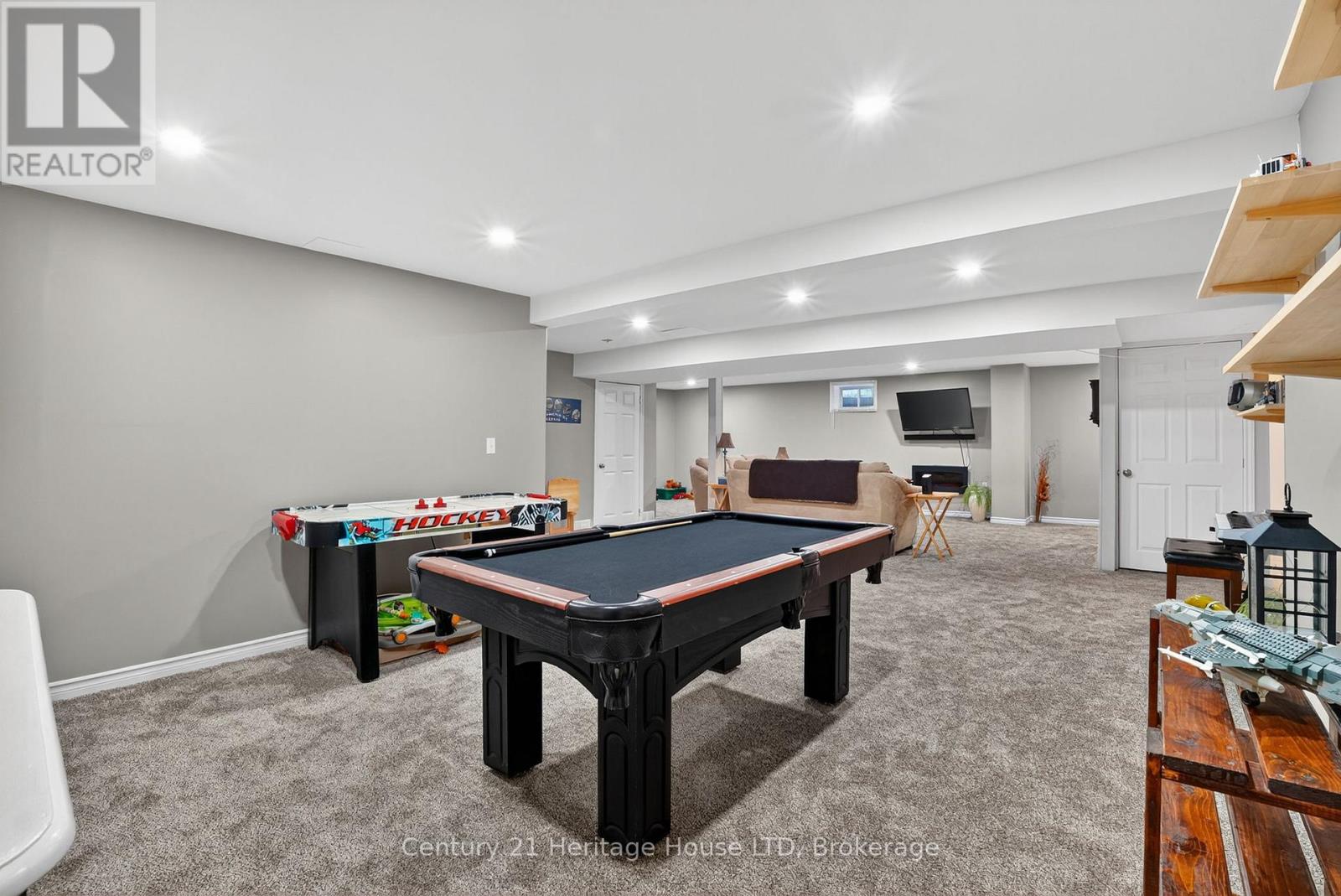 3742 BLACK CREEK ROAD - 32