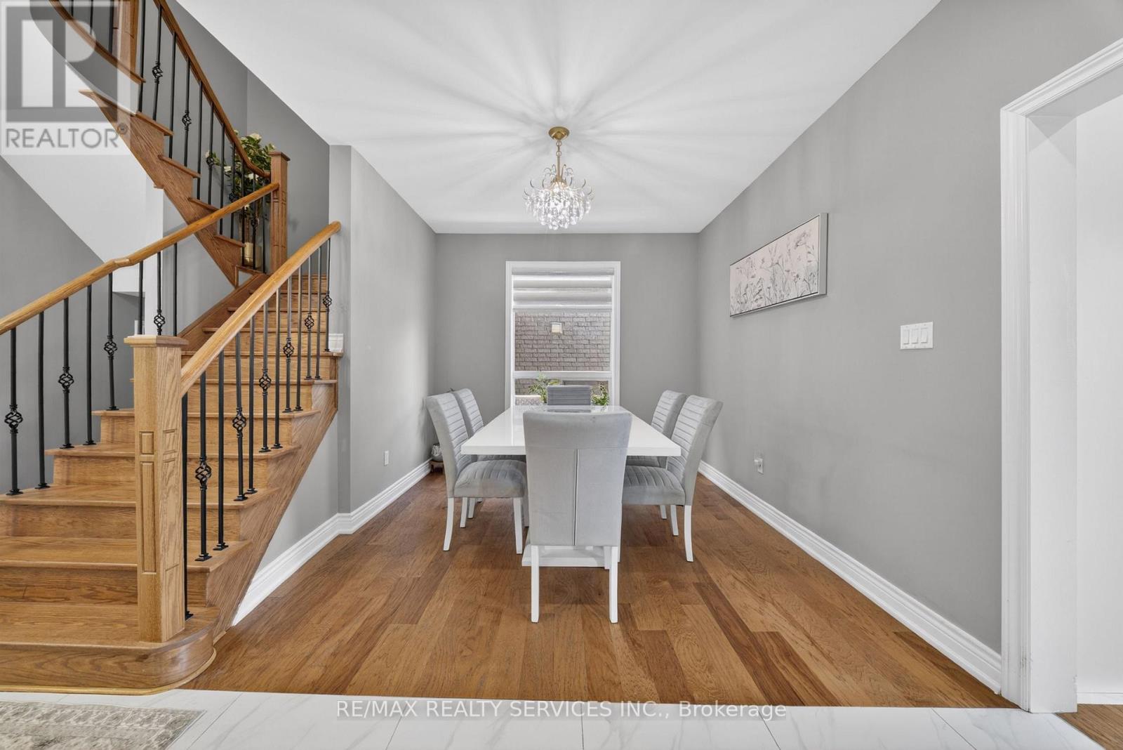 98 SAFFRON CRESCENT - 12