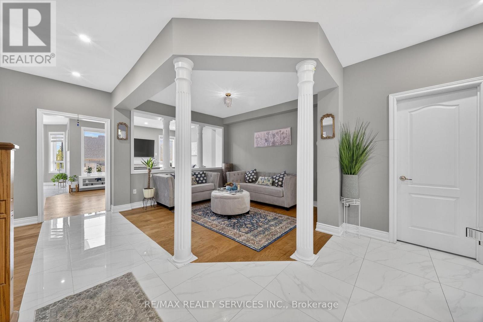 98 SAFFRON CRESCENT - 8
