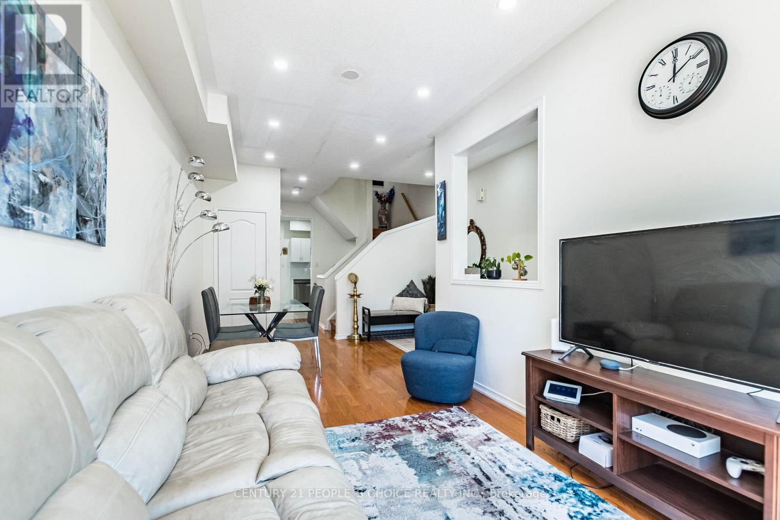 #29 435 HENSALL CIRCLE - 6