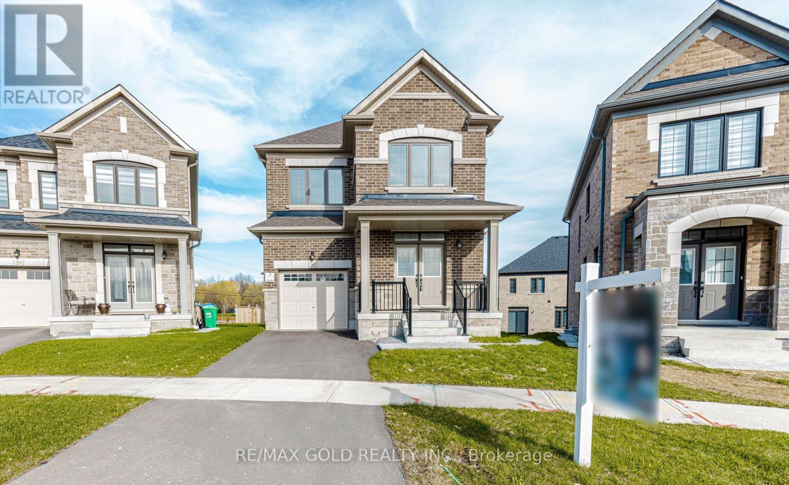 25 SAPWOOD CRESCENT - 1